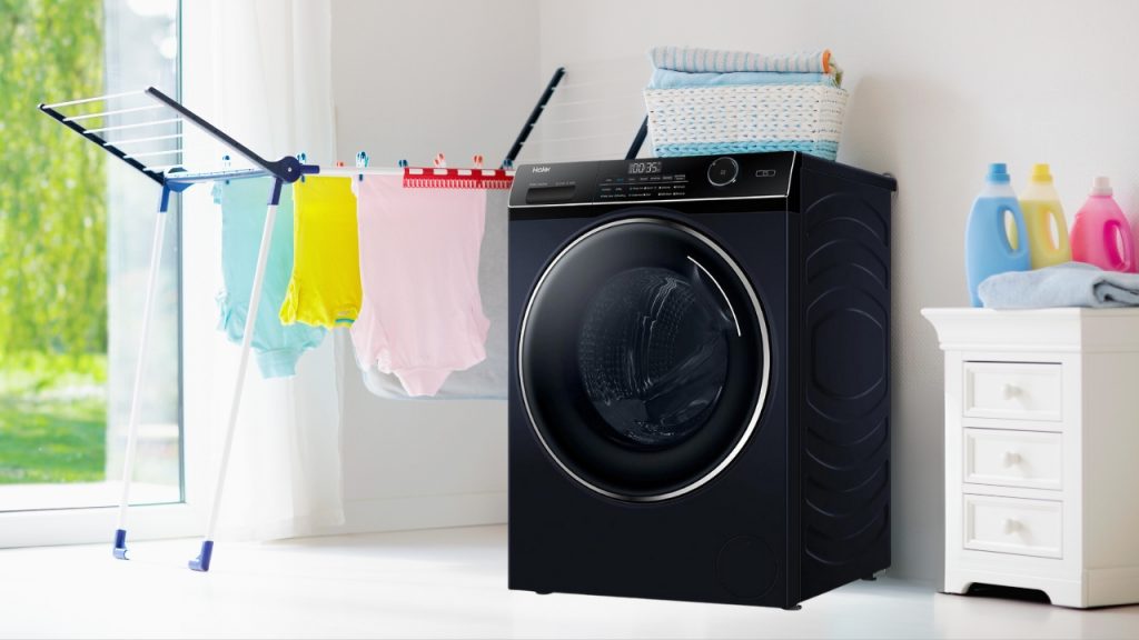 Washing Machine with Cloths