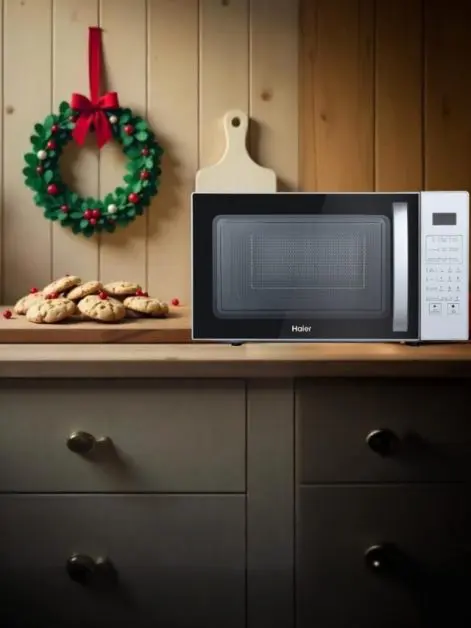 Guide to Baking Christmas Cookies in Your Microwave Oven