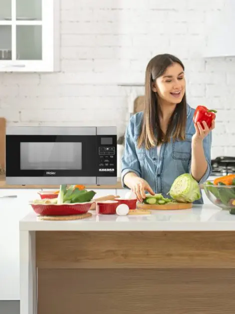 Compact Microwave Ovens for Small Kitchens