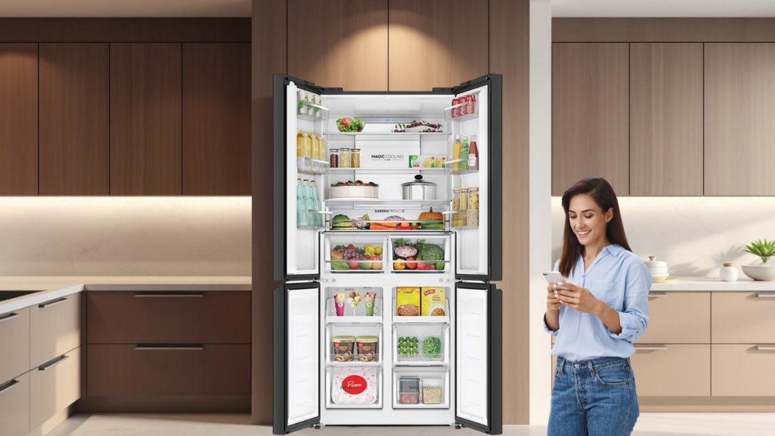 Get Smart food tracking in 4 door refrigerator