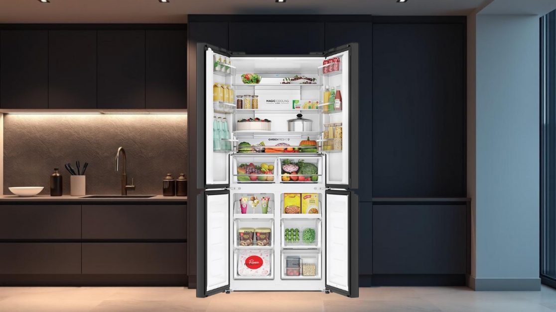 Maximized Storage Efficiency in 4 door refrigerator
