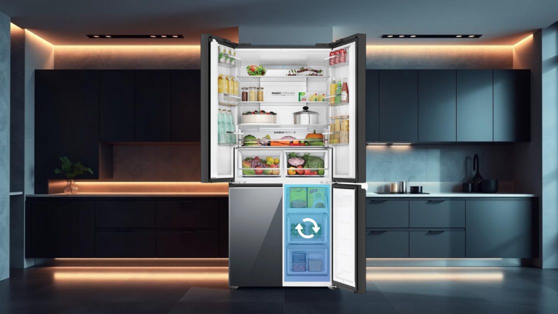 Refrigerator with convertible functions