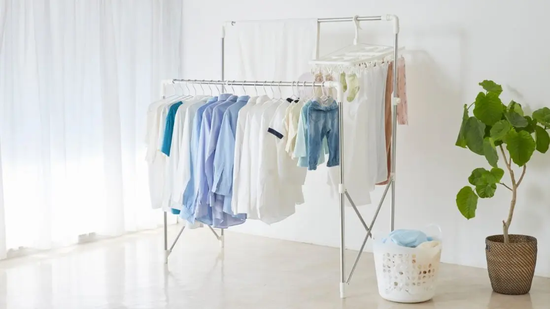 drying clothes with fan air