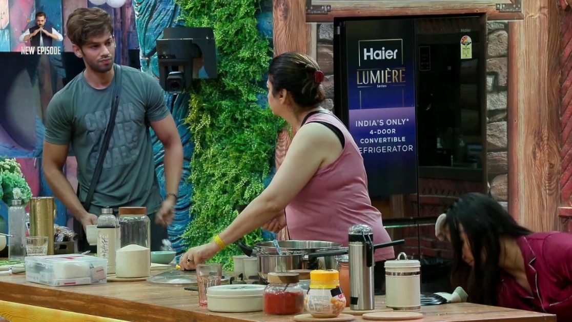 Get 4 door refrigerator like bigg boss show