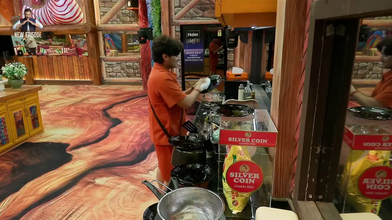 Indian Parents Are Googling Lumiere Fridge