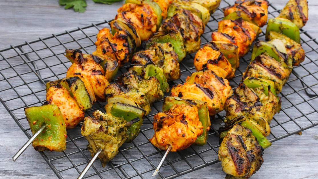 Make Chicken tikka in microwave