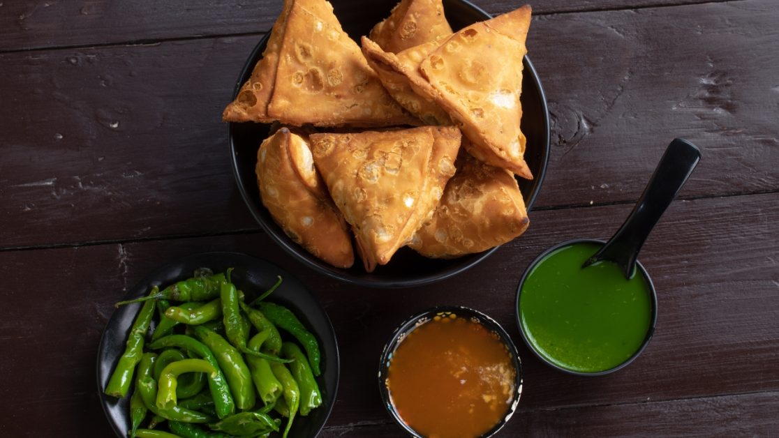 Make Samosa in air fryer this monsoon