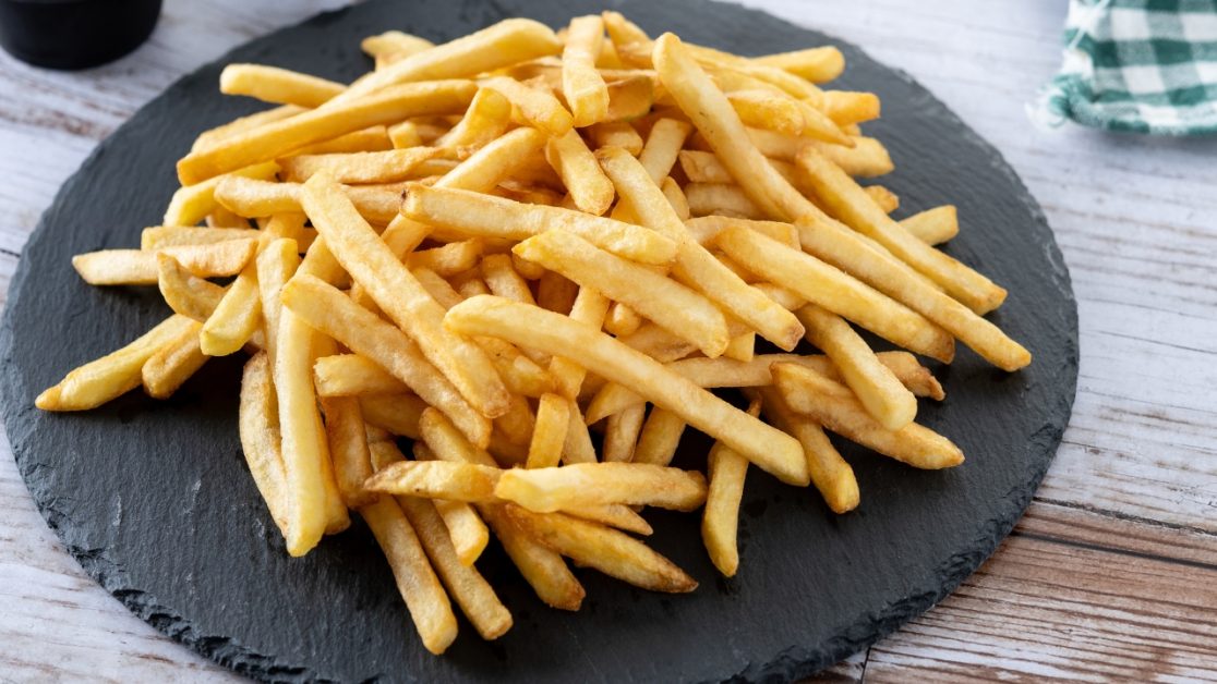 Make crispy fries in air fryer