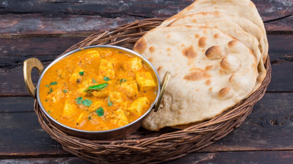 Make tandoori roti and paneer in microwave