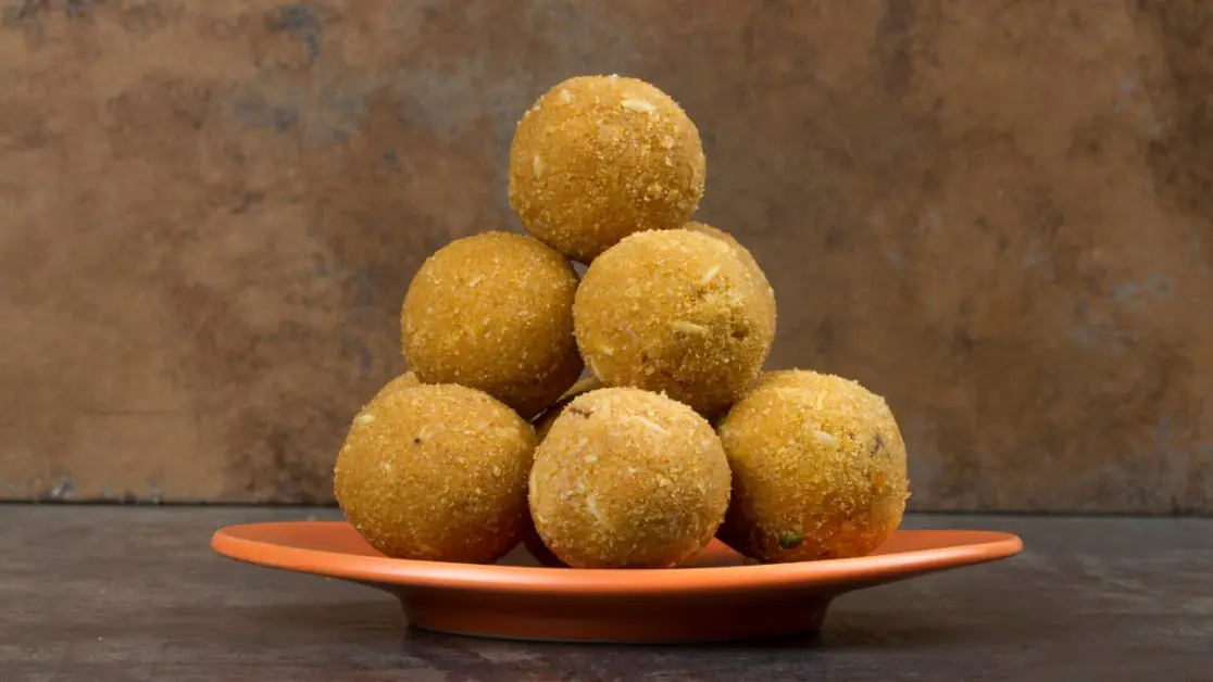 Besan Ladoo