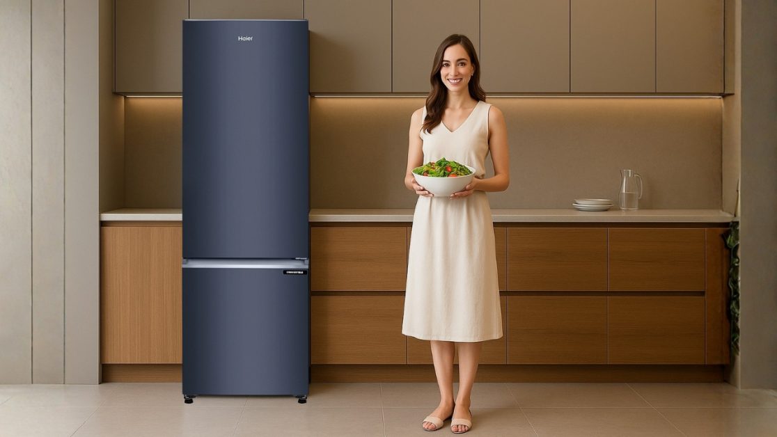 Food Smell fresh in humid weather inside refrigerator