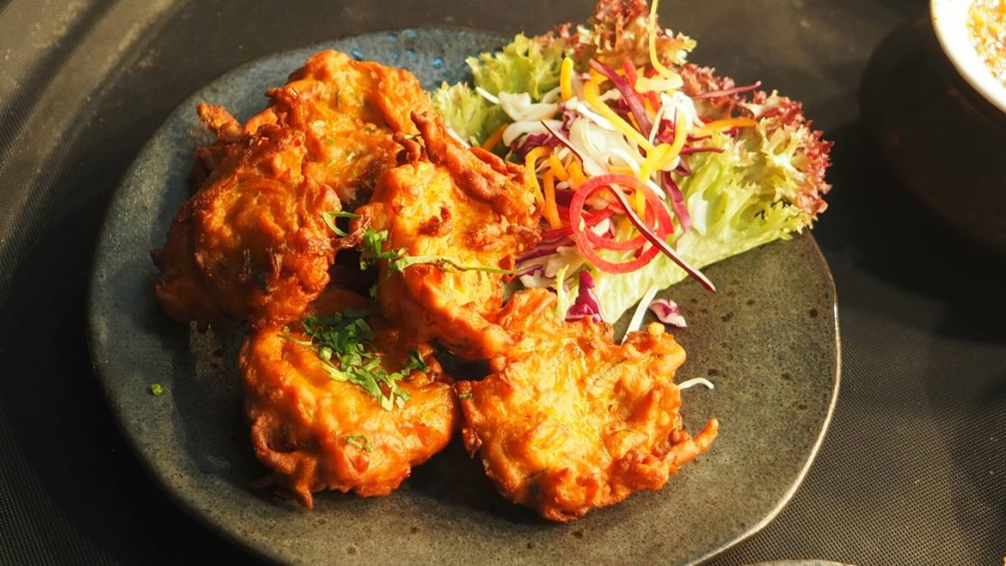 Make Convection microwave to reheat pakoras