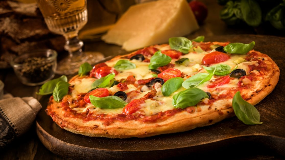 Make pizza in microwave