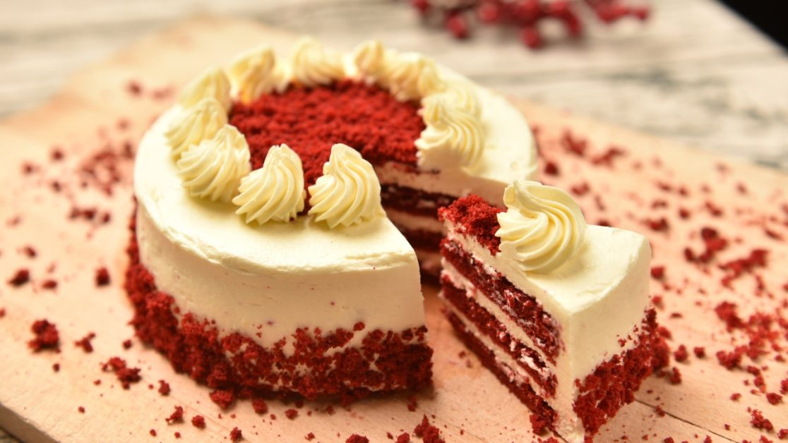 bake a cake in minutes