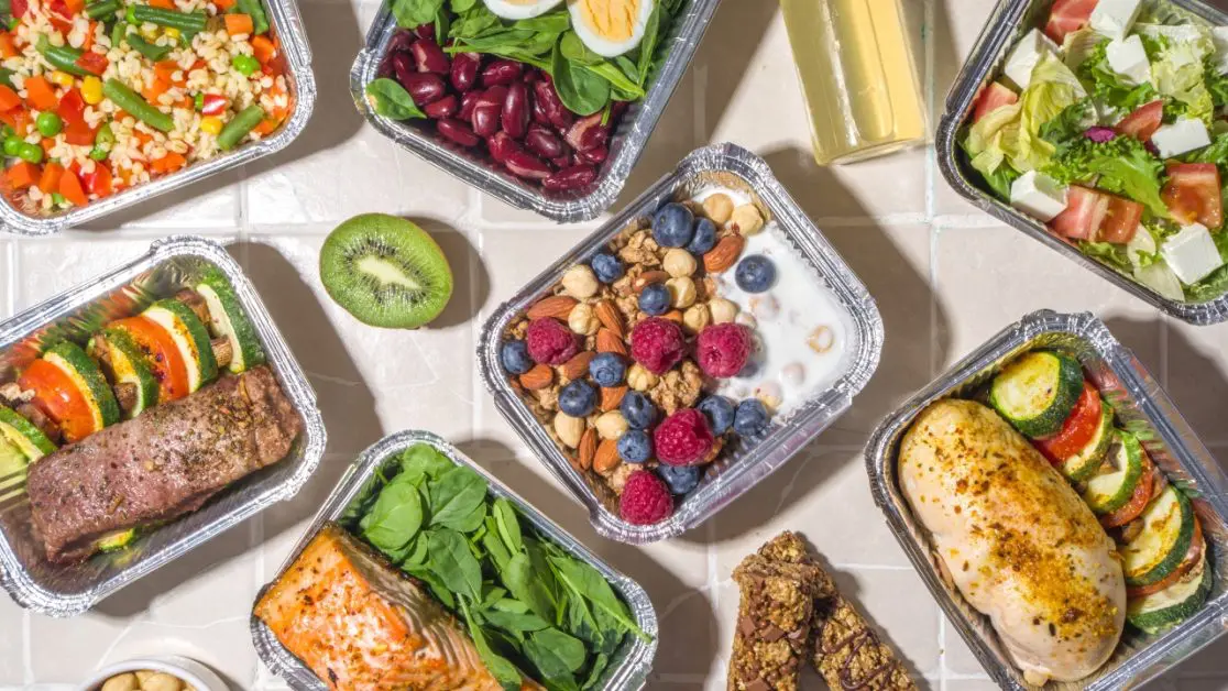 Enjoy different office lunch with perfect microwave