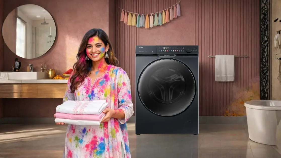 Holi stains behave differently on delicate fabrics