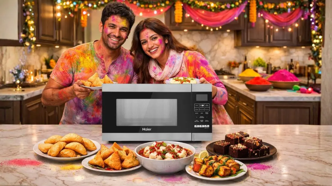 Make fried holi snacks in microwave